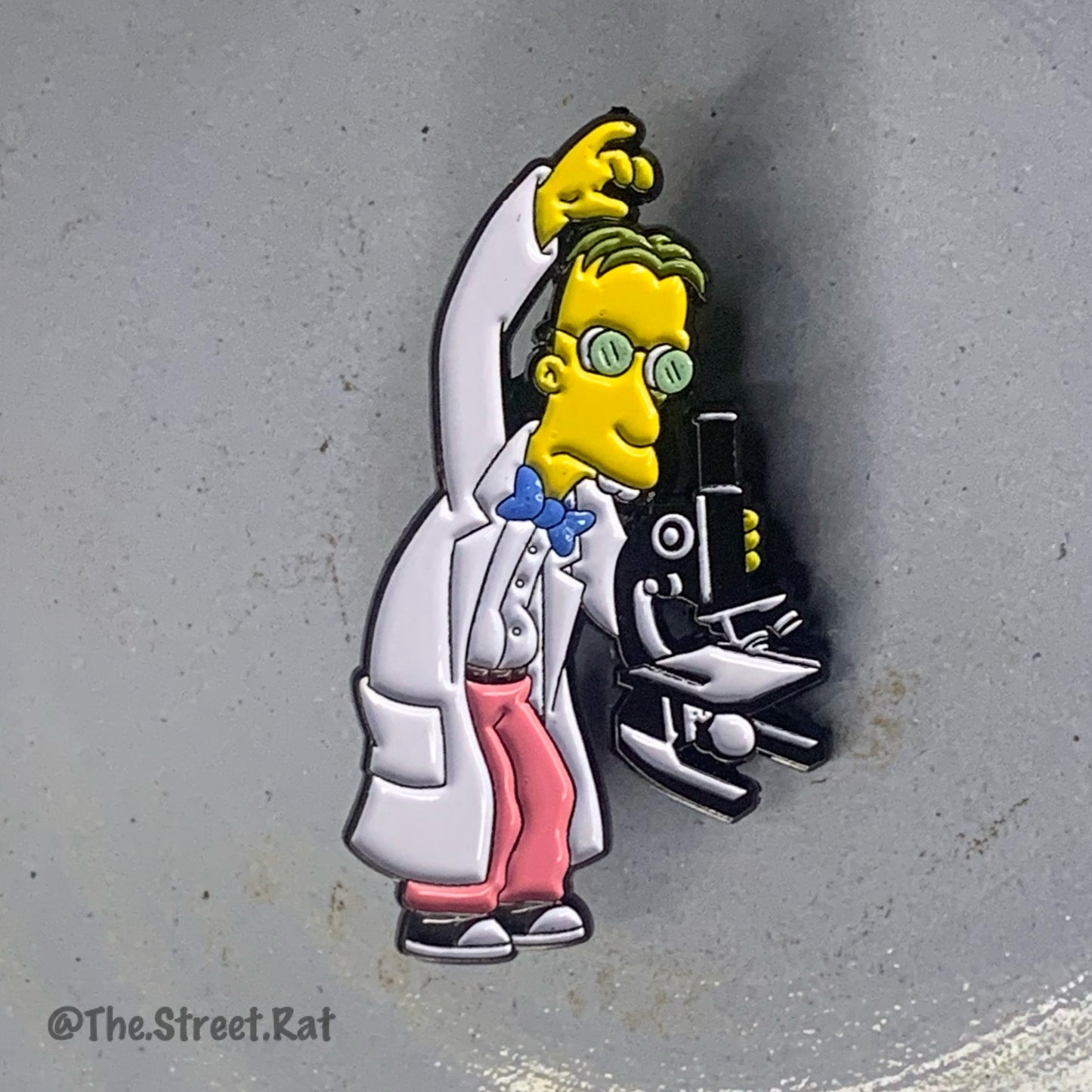 Professor Frink Lab Group pin