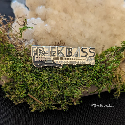 Freekbass logo pin