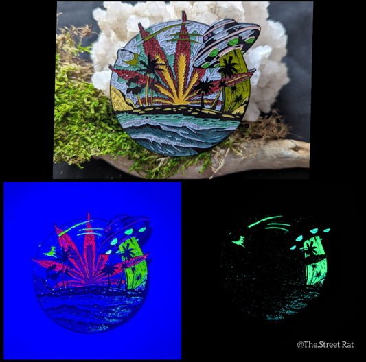 UFO Weed Alien Pin